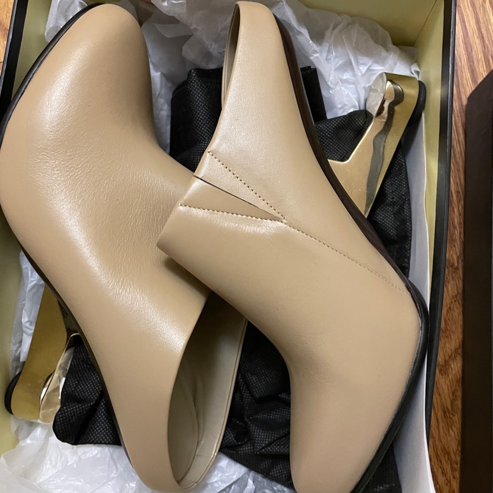 Eamz Mule/United Nude/ Camel/ worn once